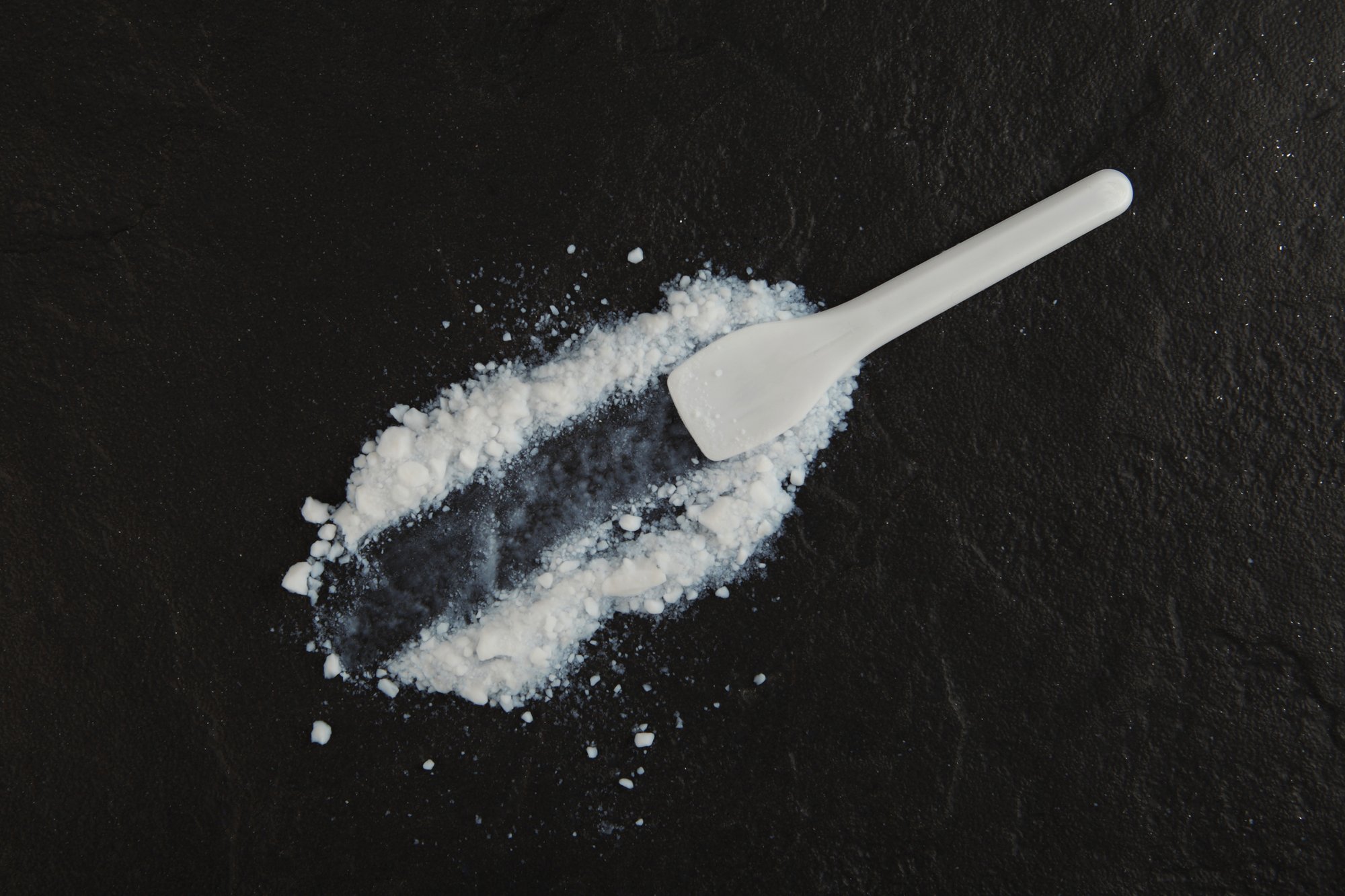 powder-clumping